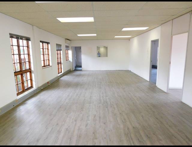 174M² BUILDING TO LET IN RANDBURG CENTRAL